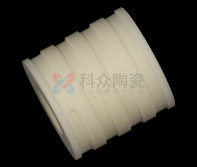 氧化鋁陶瓷結(jié)構(gòu)件有些什么性能優(yōu)點(diǎn)及用途呢？（圖）